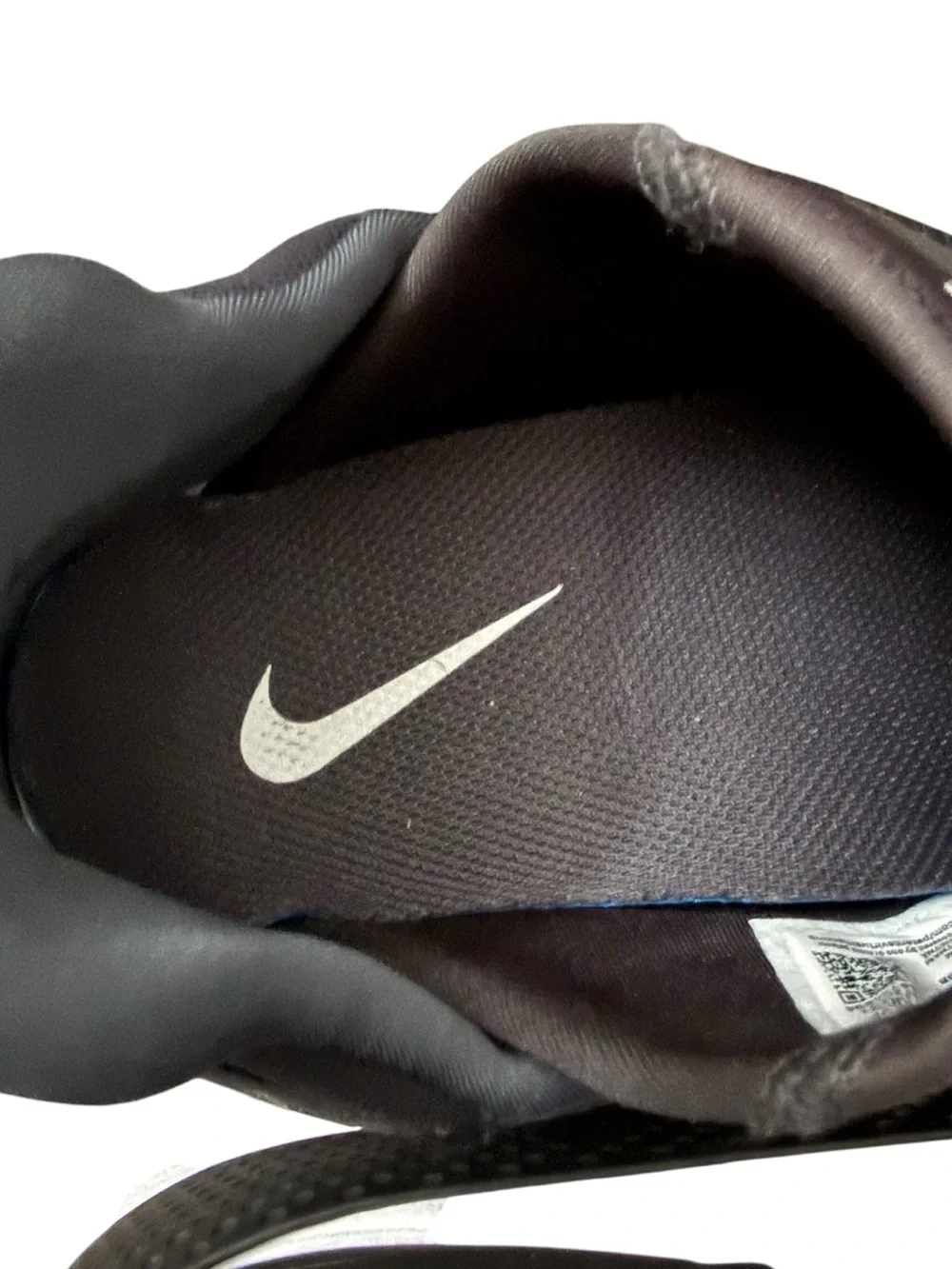 Nike Go FlyEase Black Gum Sneakers Women’s Size 6.